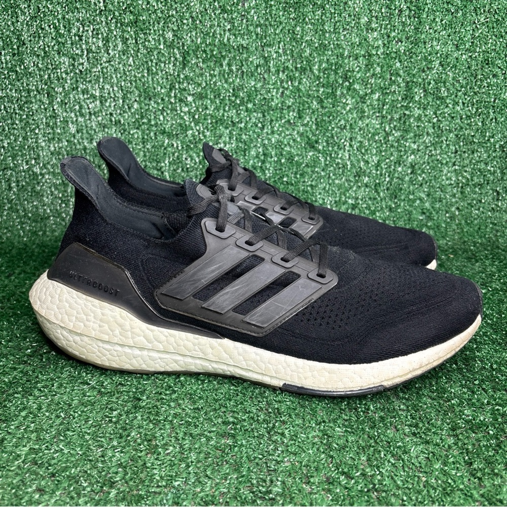 Adidas UltraBoost 21 Men Size 12 Core Black White Athletic Sneakers Shoes FY0378